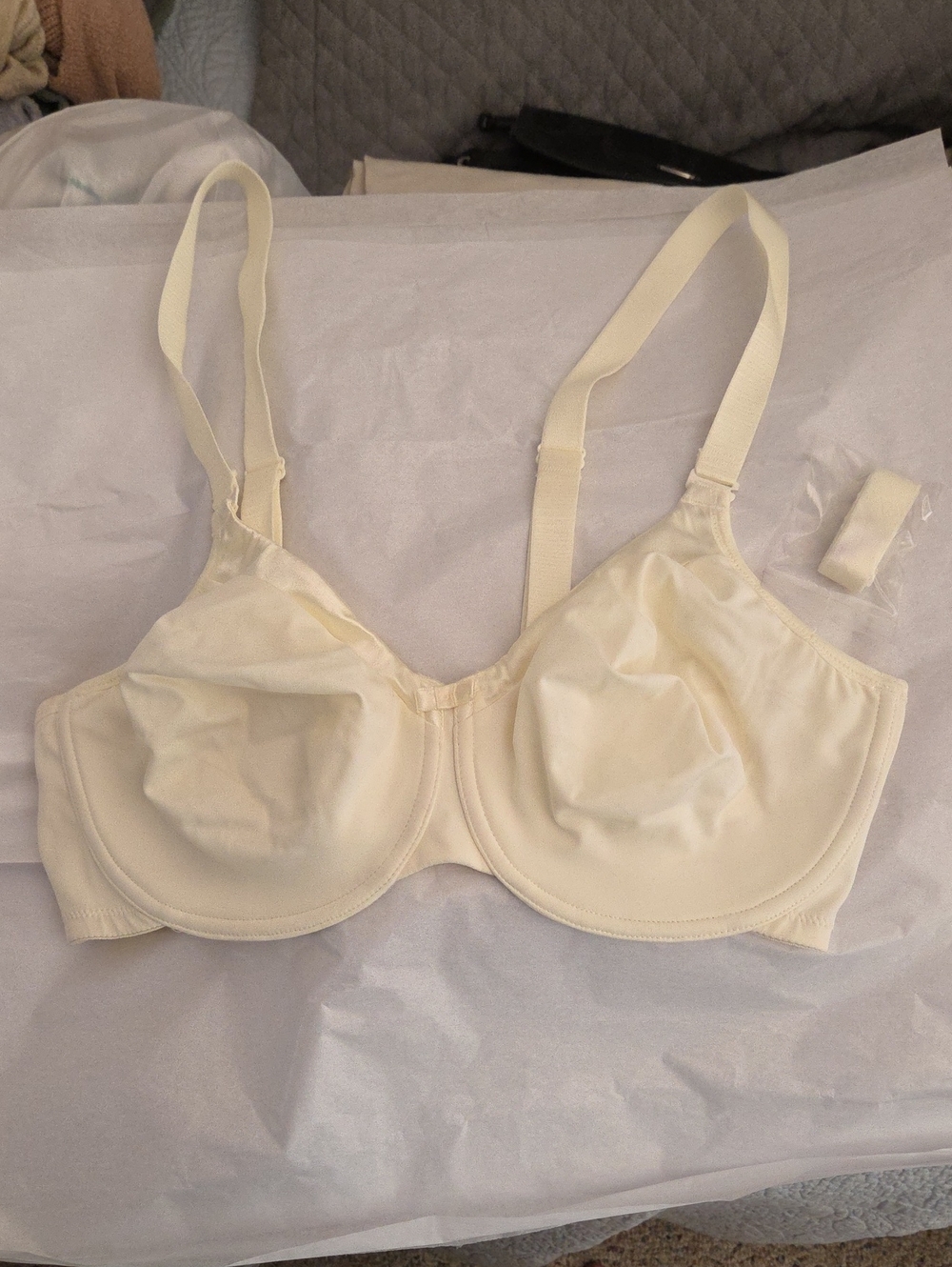 Cream Full Coverage Underwire Bra - Avenue Body